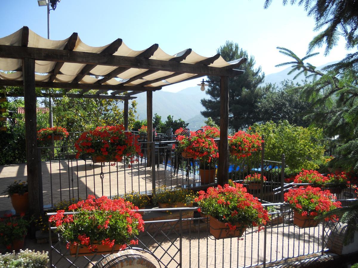 Agriturismo La Casa Del Ghiro Pimonte Exterior photo